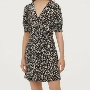 H&M Puff sleeves button front Linen blend dress